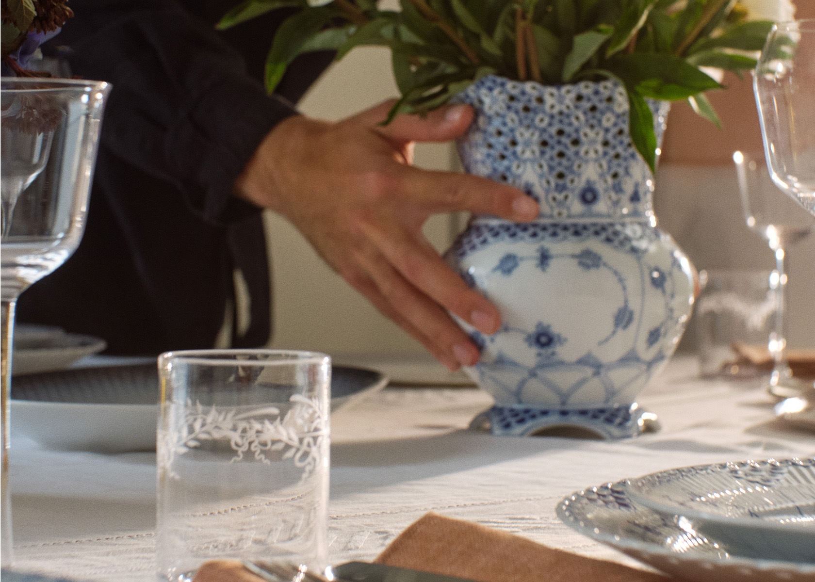 Musselmalet Helblonde vase fra Royal Copenhagen